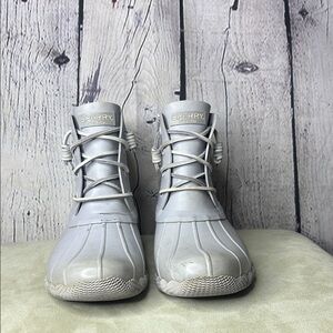 Sperry Women's Light Gray saltwater duck boots size 8.5